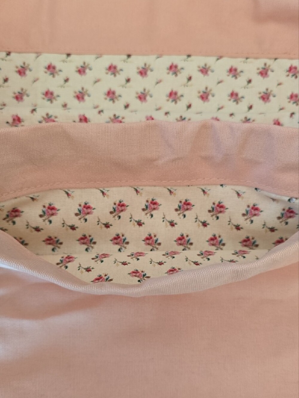 Gucci Peach Drawstring Pouch Duo - Picture 3 of 8